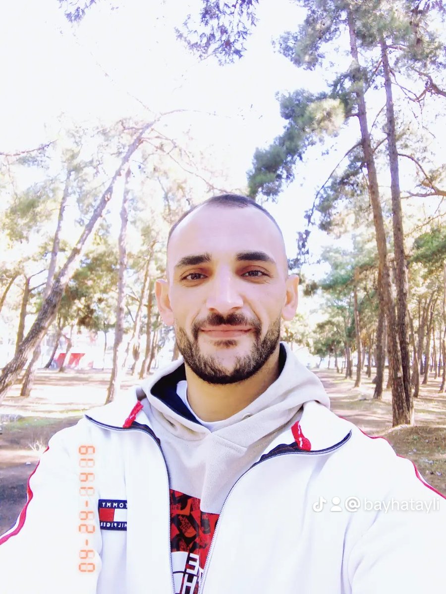 Sessiz İnsanlar En Gürültülü Zihne Sahiptir 

-Kurt Cobain - ✅📖🕊️✌️🤍  #keşfet #Zihin #düşünce #özgür #Sessiz #haykırış #Terapi #Fyp  #viral #real   #silbaştan #uyanış #zaman #yok #galip #gelecek  #bakırköy #özgürlük #ormanı  #beniöneçıkar #keşfetteyiz