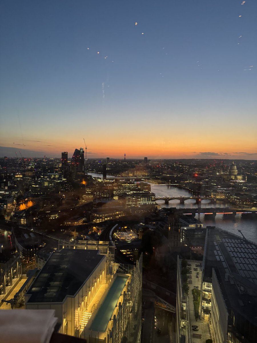 Rubykxzu's tweet image. The evening sunset is truly beautiful. 😍