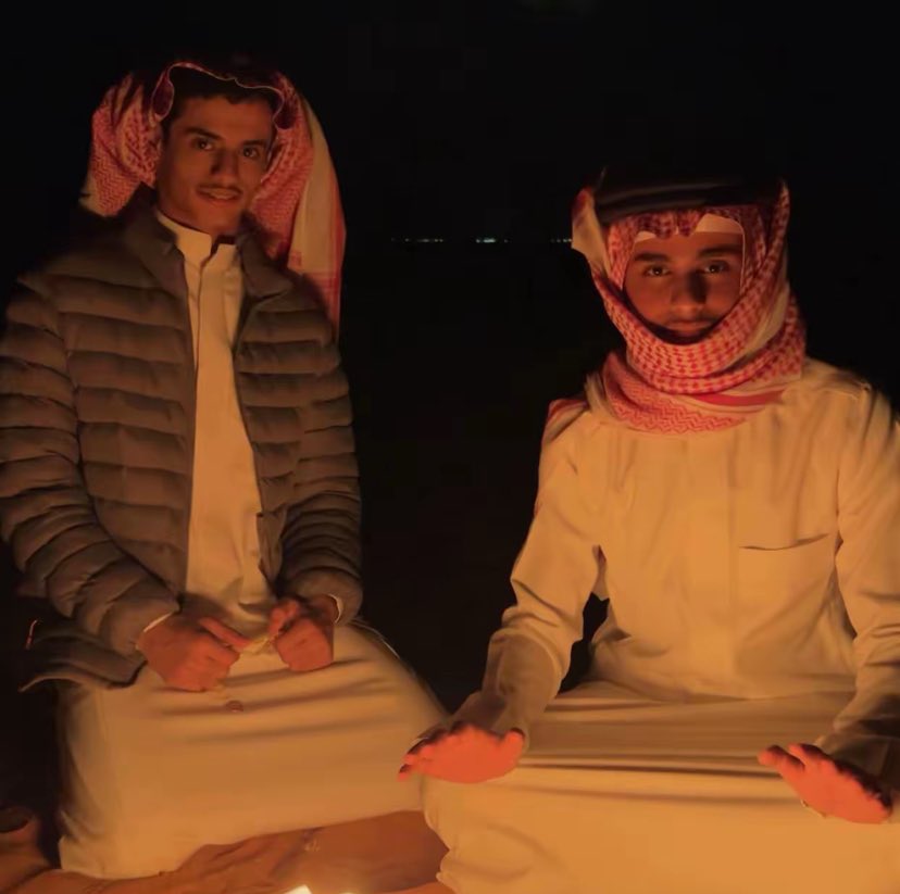 مع دورة الأيام وتبديل الأدوار 
يالله لا تجعل رفيقي عدوي 🤍!
#فلاح_الجلبان❤️. #عبدالله_البليدان🤍.
<a href="/Fasuaie/">فلاح الجلبان❤️.</a>