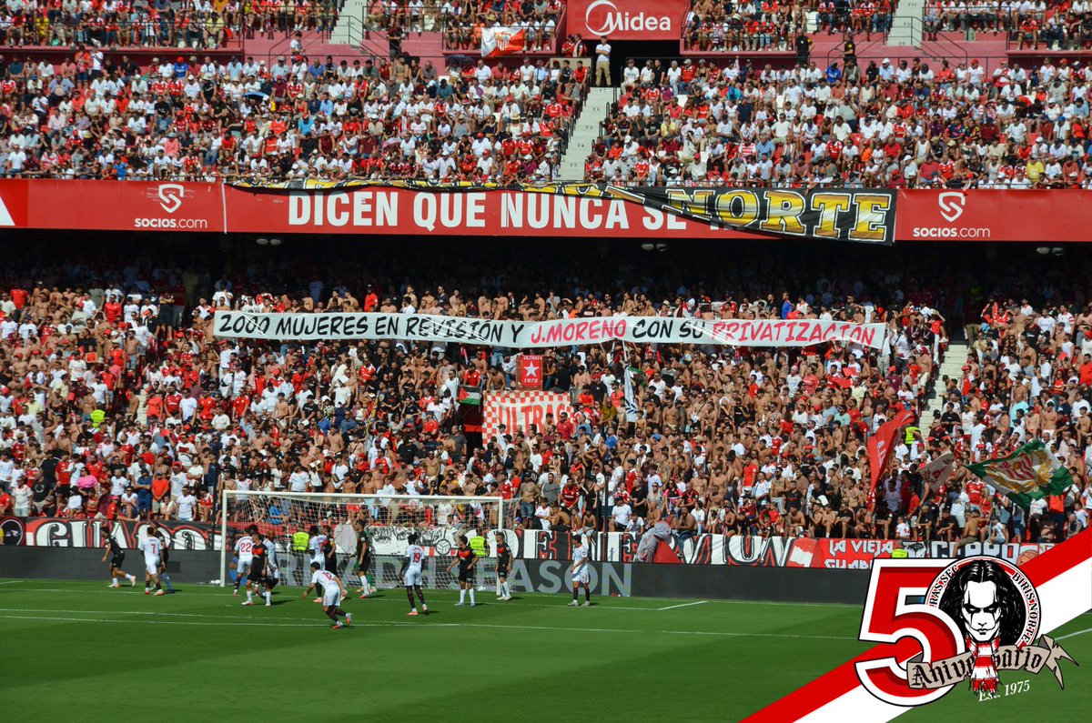 Nuestro profunda repulsa a quienes juegan con la salud de los andaluces y andaluzas.

¡Por una sanidad pública de calidad!