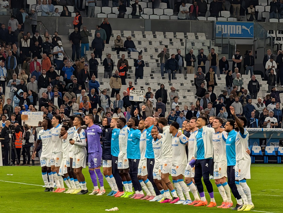 Ces hommes sont leaders du Championnat de France de football. Et ils peuvent faire de sacrées belles choses 

ALLEZ L'OM !