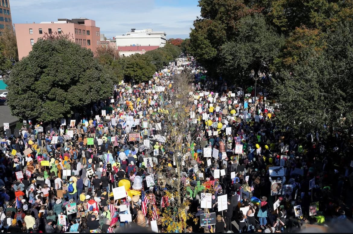 40k people at the no kings protest in Portland, Oregon!