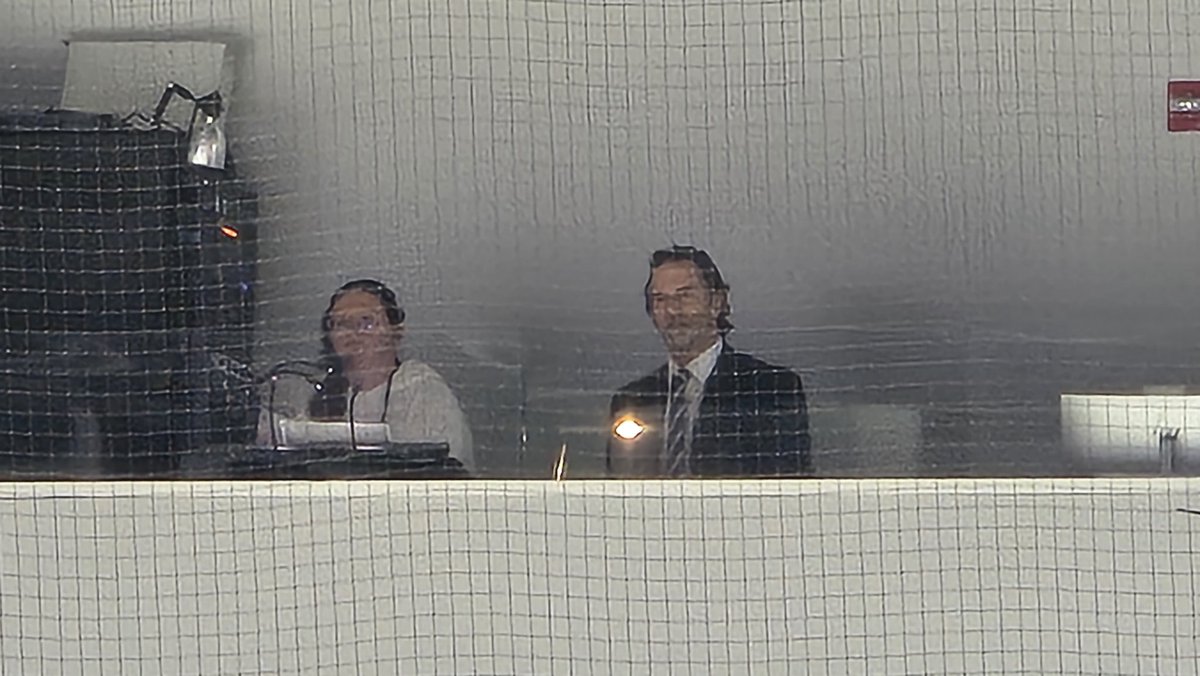 JHawk1128's tweet photo. I spy with my little eyes a wild @HockeyValley in his native environment... https://t.co/sXKEcW3kPc