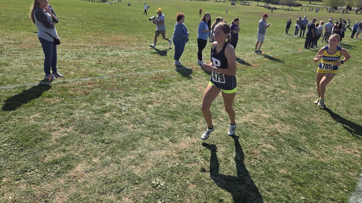 Perry Track & XC tweet media