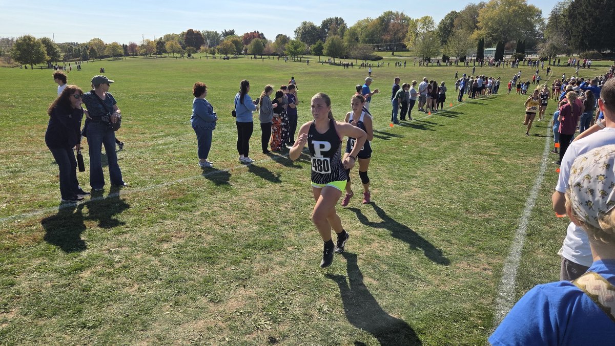 Perry Track & XC tweet media