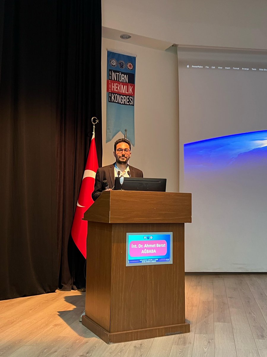 Bak yavrum baban tıp okurken üstüne bir de kongre düzenlerken böyle görünüyordu. 
Ama sakın üniversiteyi sormuyorsun tamam mı babacım?