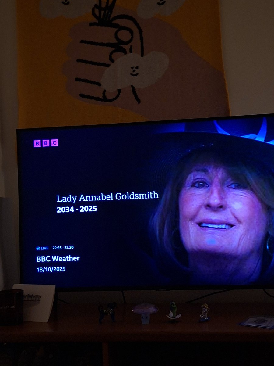dj_eudo's tweet photo. Died way too young @BBCNews https://t.co/CMKeGIXle5
