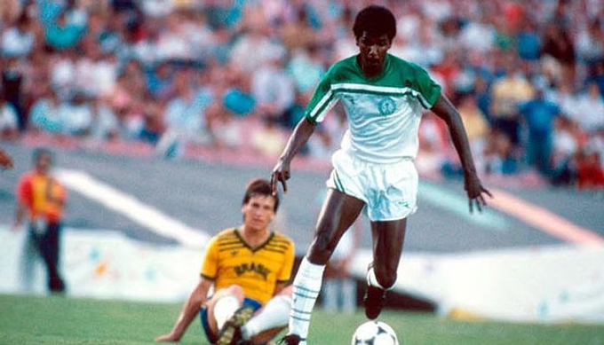 ماجد عبدالله.. أسطورة لن تتكرر في ذاكرة الكرة السعودية. الهداف التاريخي للنصر والمنتخب والدوري السعودي. حقق لقب أفضل لاعب في آسيا أعوام 1984 و1985 و1986. قاد المنتخب لتحقيق كأس آسيا 1984 و1988. اشتهر بلقب "جلّاد الحراس" وصنع البهجة لجماهيره. أُدرج اسمه في المناهج الدراسية كنموذج للقدوة والتميّز 