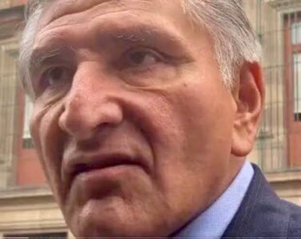 Sean honestas. ¿Hay alguna alguna mujer que pueda decir que este monstruo es atractivo?

A mi me provoca asco.