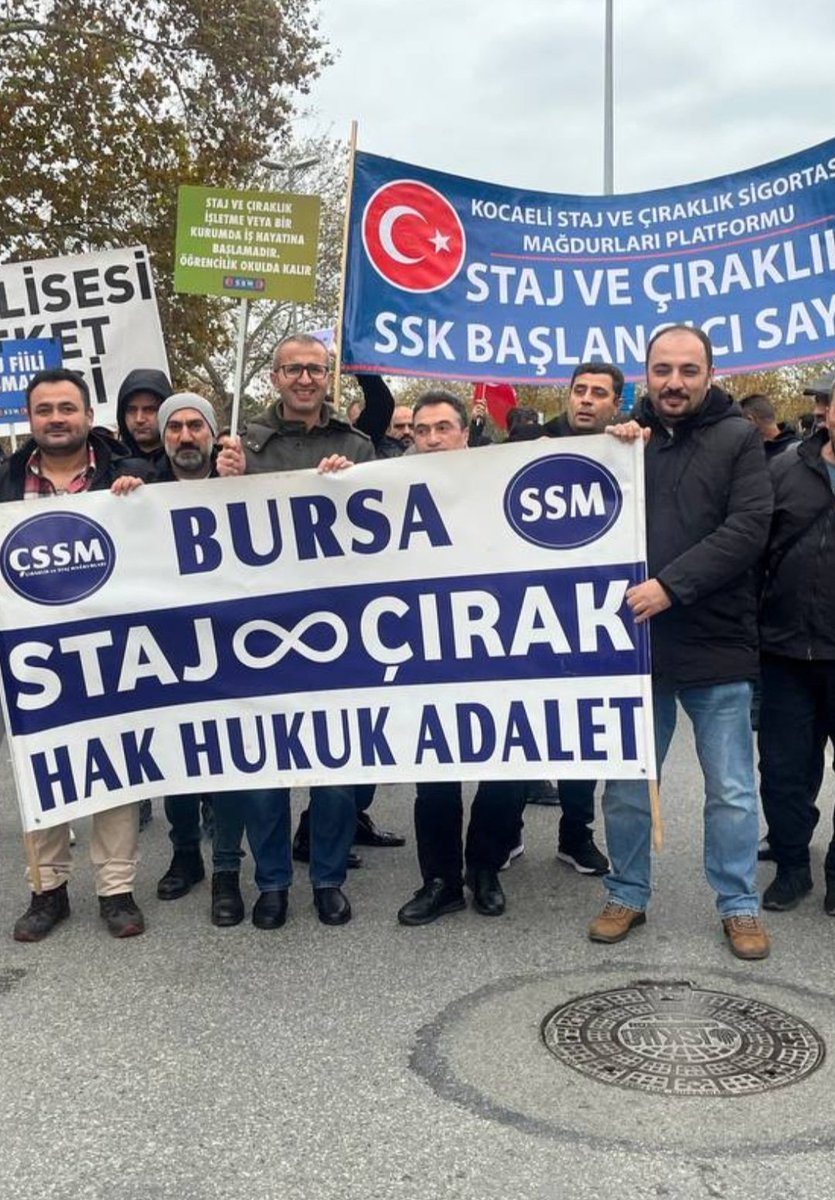 ‼️08/09/1999 öncesi 
Sigorta kartımız var !
Sigorta girişimiz var!
Sigorta numaramız var !
E- devletde işe giriş tarihi var?
Resmi olarak SGK'mız var!
NEDEN GEÇERSİZ ⁉️
Syn.
<a href="/RTErdogan/">Recep Tayyip Erdoğan</a>
<a href="/isikhanvedat/">Prof. Dr. Vedat Işıkhan</a>
<a href="/eczozgurozel/">Özgür Özel</a> 
<a href="/vedatbilgn/">Vedat Bilgin</a>
Bu Dert Hepimizin #StajÇıraklıkSigortaBaşlangıcıOlsun