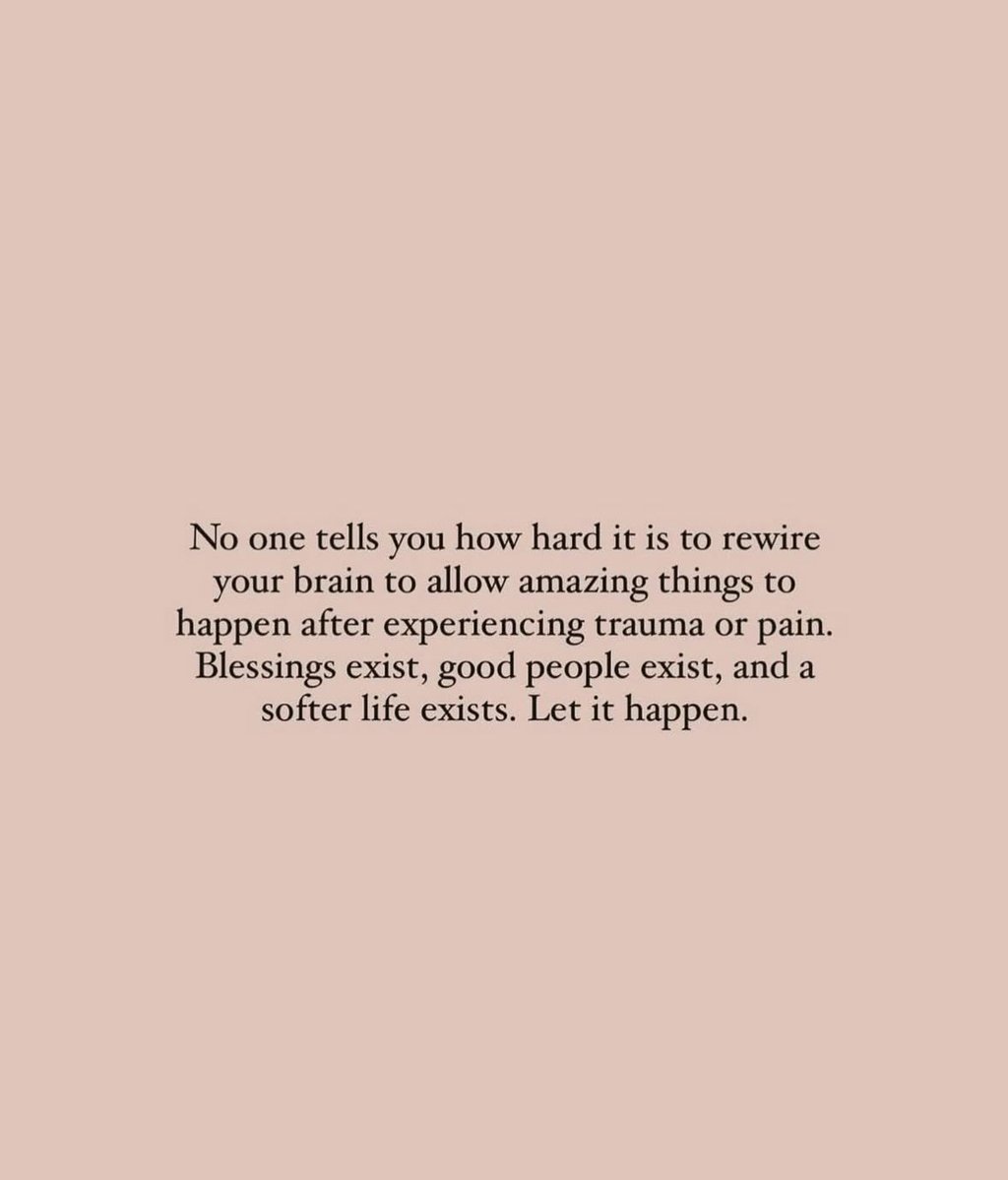 Kylie Riordan (@mindfulheal) on Twitter photo 
