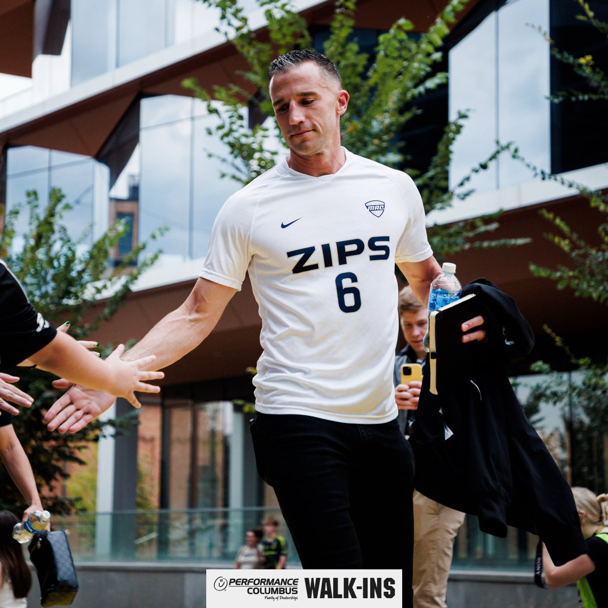 Friendship goals 🥹🫶
From Akron to Columbus 🖤💛