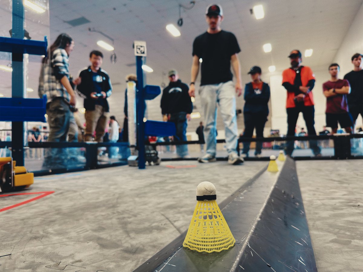 amit_ajwani's tweet image. Running a robotics competition in Ventura today. Teams traveled here from all over the country.
My co-founder Lucas has been competing in robotics since he was 14.
He hated how there weren’t any good competitions after high school so he made his own. He even mentors everyone…