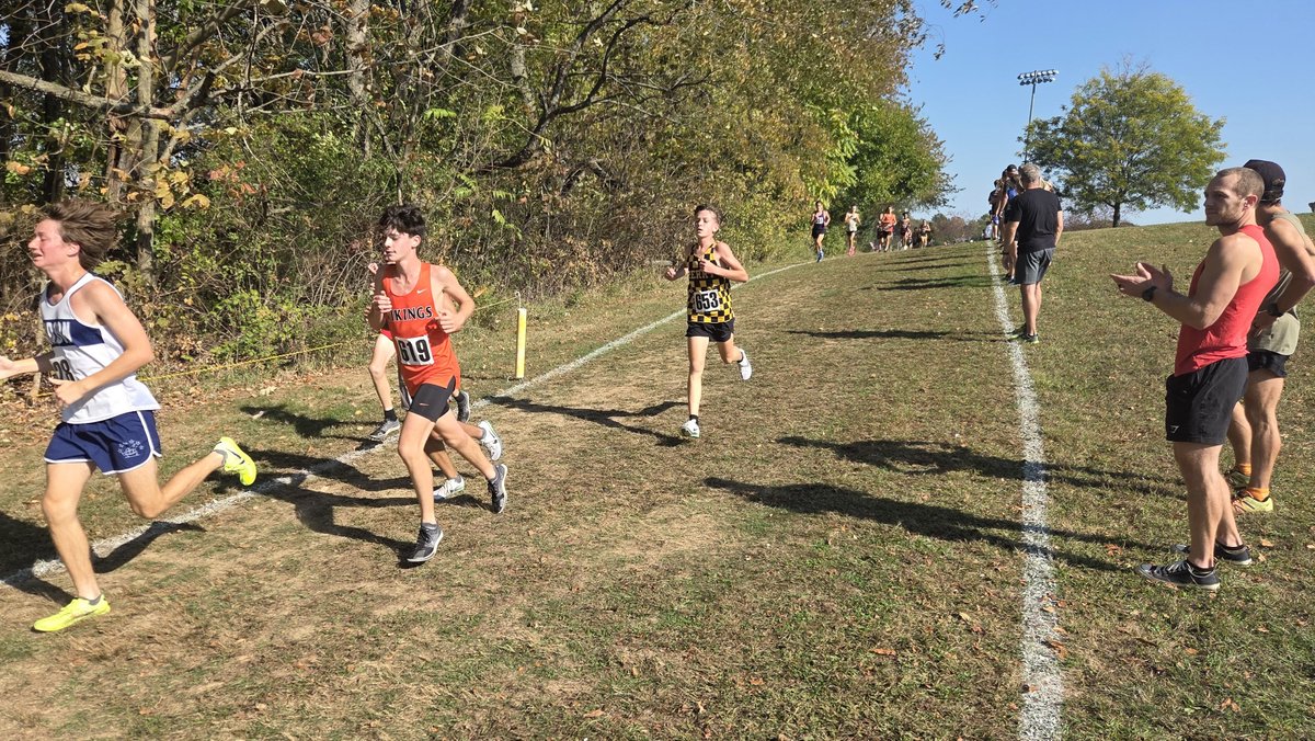 Perry Track & XC tweet media