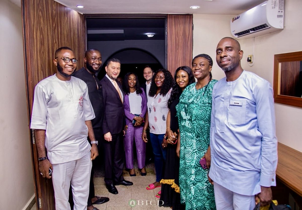 ToilyKurbanov's tweet photo. Benue State Government is the first sub-national authority in the world to invest in UNV assignments for its citizens. Eight Benue natives already served as UNVs across Nigeria. 

It’s a win-win-win-win-win:
🏛️ Benue – builds human capital & leadership
🇳🇬 Nigeria – advances Unity & Faith, Peace & Progress
🇺🇳 UN agencies – benefit from insight & commitment
🙋🏽‍♂️ Volunteers – gain lifelong experience.
🌍 The world – inspired by this innovation.