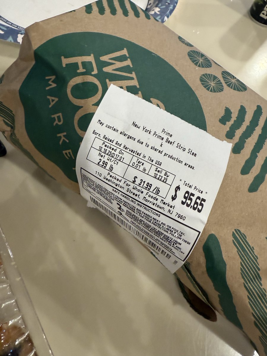 AngryYankee1's tweet image. Let’s eat home I said, it’ll be cheaper.
3 steaks. Absurd.