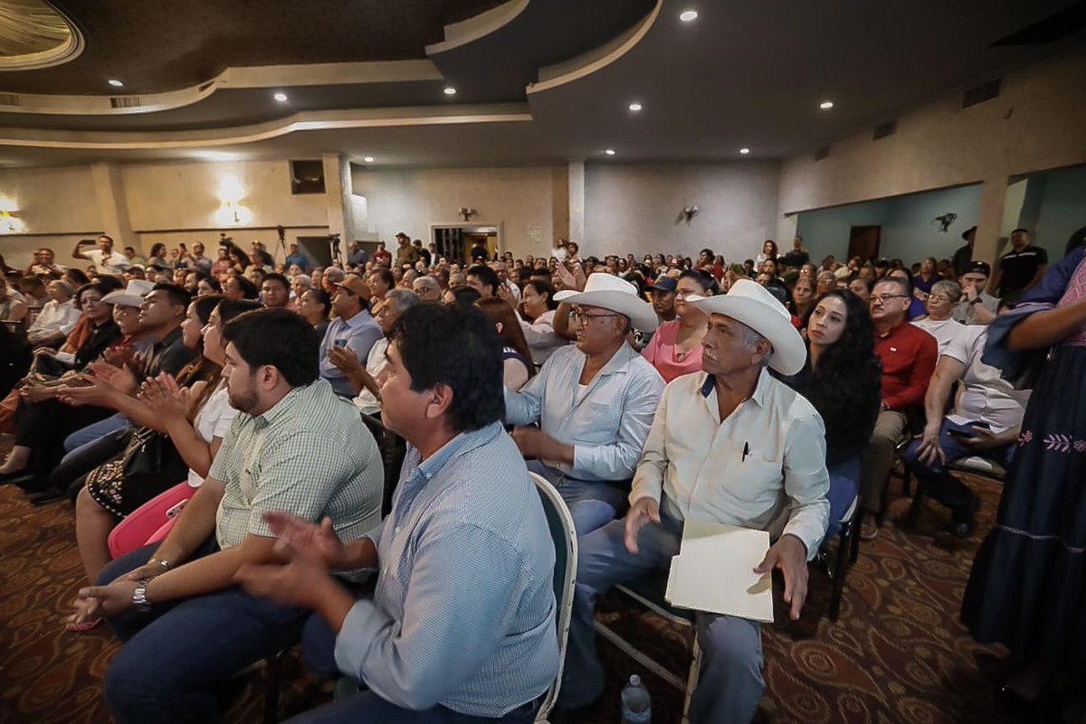 La transformación ha logrado consolidar los programas sociales como un derecho. 
Es uno de los logros legislativos que, en Sinaloa, nos han permitido llevar la obra con sentido social: acceso al agua, mejora de escuelas, caminos dignos y apoyo a quienes más lo necesitan.

En el
