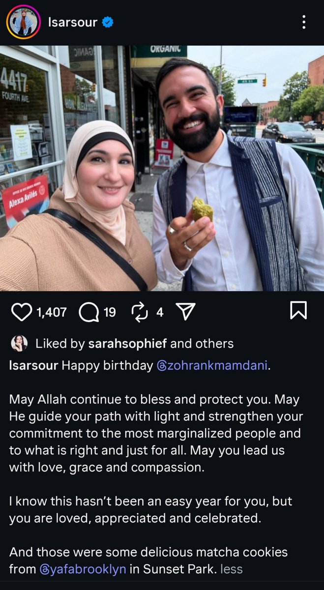 LauraLoomer's tweet image. Today is @ZohranKMamdani’s birthday.
Yesterday, he posted a photo of himself campaigning with 1993 World Trade Center bombing co-conspirator Siraj Wahhaj.
As I have been reporting for YEARS, Siraj Wahhaj is Linda Sarsour’s self proclaimed mentor. She has said this on video…