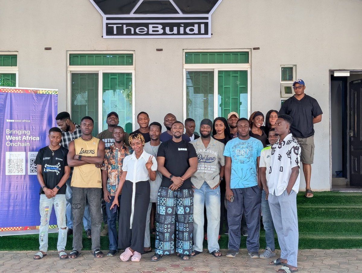 whiteghost002's tweet image. Had a great time at Base Batches 002 Kaduna hosted by @BaseWestAfrica at @thebuildl 💙
Met amazing people, learned a lot about building on Base, and felt the real energy of the Web3 community here in Nigeria
#BaseBatches #BuildOnBase #Kaduna #Web3
