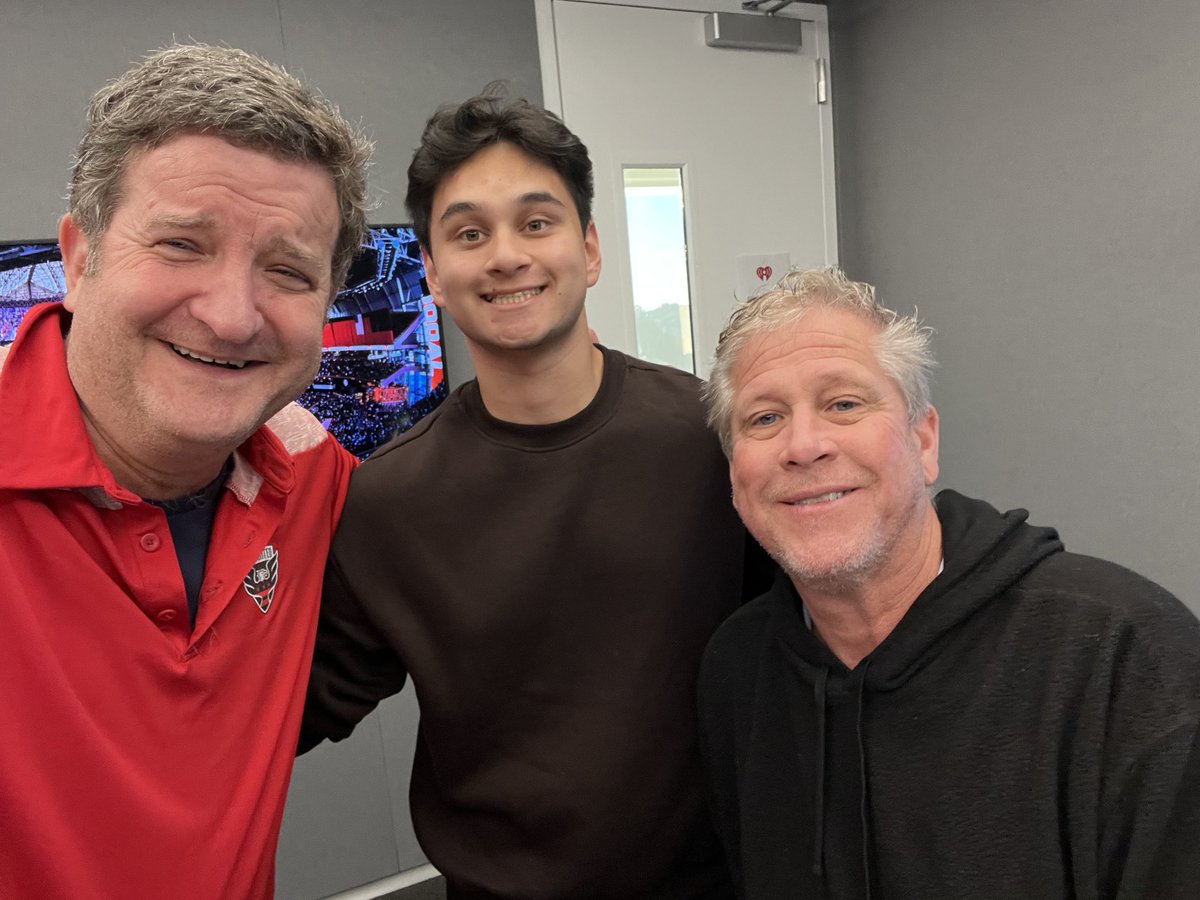 Dave Johnson tweet media