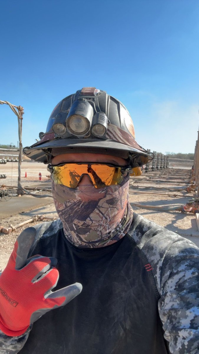 KrisAndrews24's tweet image. That South Texas heat baby hell yeah 🤘🏾#WellTest #FlowBk #BlessUp 🙏🏾