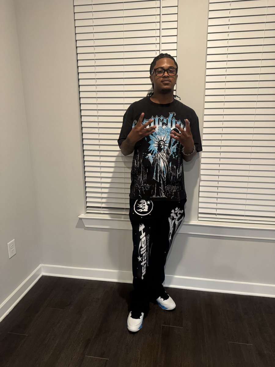 hellnahfoo's tweet image. 