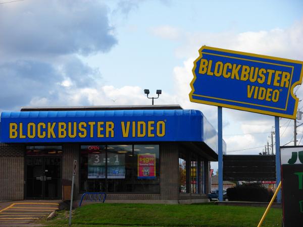 OldSchool80s's tweet image. Oct 19, 1985: 40 years ago, the 1st Blockbuster Video opened in Dallas, TX with over 8,000 VHS tapes. #80s By 1988 there were 400 stores and the franchise peaked at over 9,000 locations.