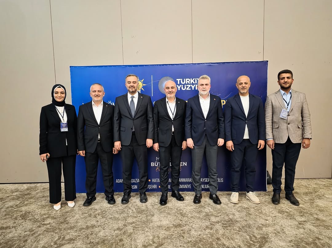 akgenclikkmaras's tweet photo. Genel Başkan Yardımcımız,Yerel Yönetimler Başkanımız Mustafa Demirin Başkanlığında düzenlenen Yerel Yönetimler Başkanlığı Bölge Toplantısına İl Başkanımız, Büyükşehir Belediye Başkanımız, İlçe Belediye Başkanlarımız, İl Gençlik Kolları yerel yönetimler başkanımız katılım sağladı. https://t.co/1m8rrHKp1p