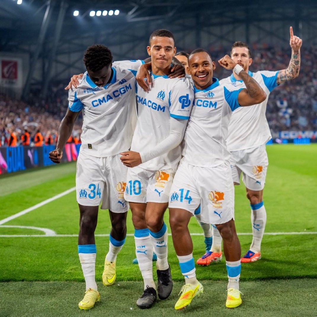 Pleurez et admirez les leader de ligue 1. 😍