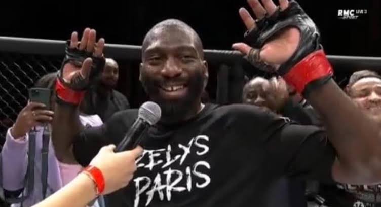 paul27ecom's tweet image. Doumbé il doit être sacome #zebo #baki