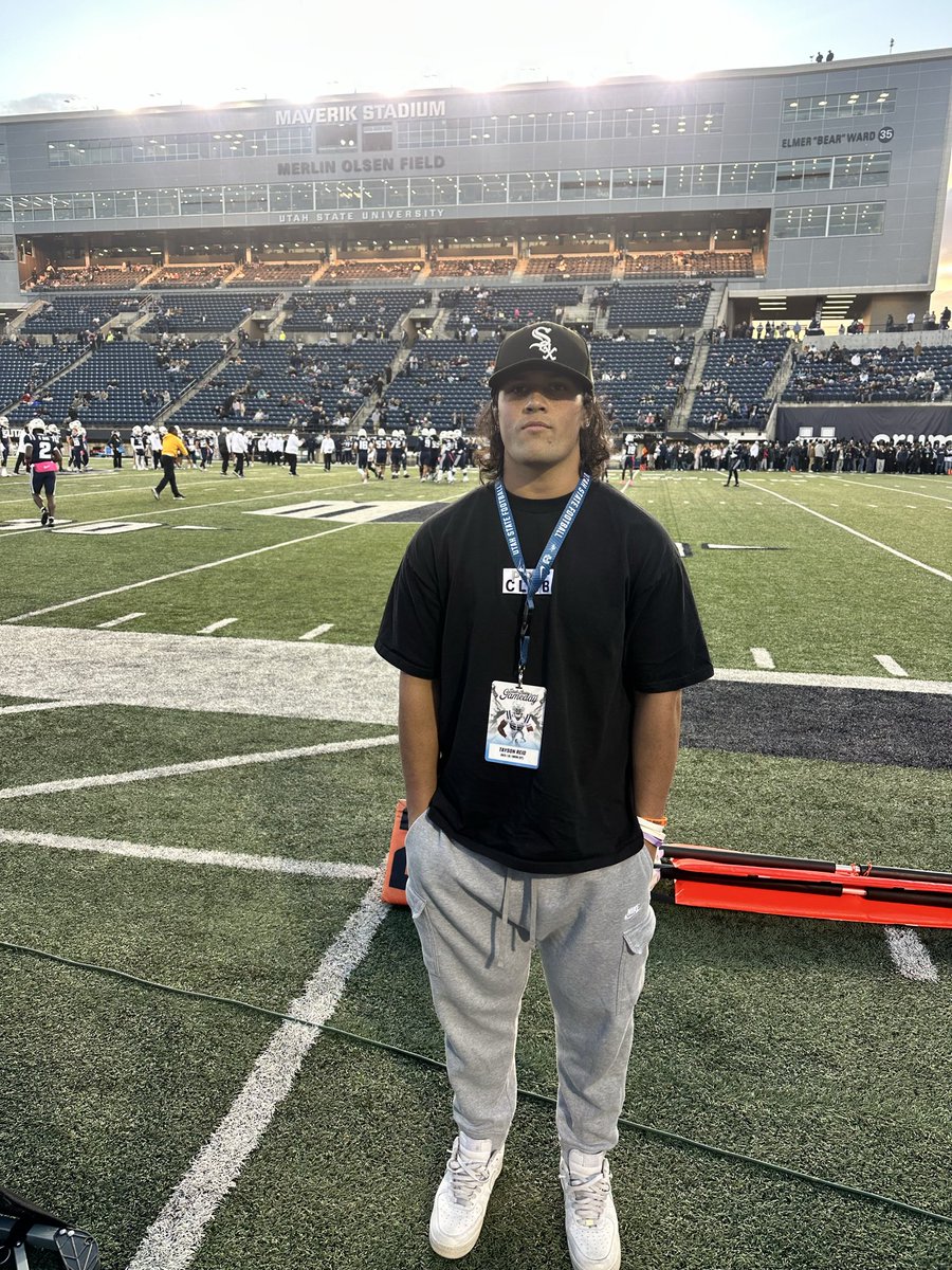 Thank you <a href="/USUFootball/">USU Football</a> for the game day experience!! <a href="/jpulou/">Jordan Pulou</a> <a href="/Coach__Hunter/">Coach Shane Hunter</a>