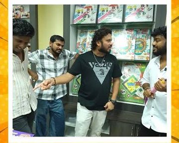 itz_Tracker's tweet image. Kaasu ku enna vena pannuvanga pola etcha group 🤡🤡