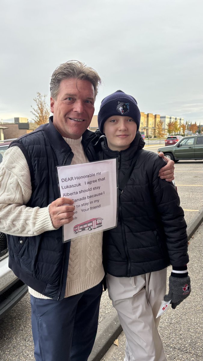 LukaszukAB's tweet image. HIGH RIVER, thank you for your hospitality. #ForeverCanadian volunteers hard at work.

This boy donated a gas gift card for the Unity Bus form his savings and wrote a touching letter. Canada is in safe hands with our youth. Thank you!

Also, found a train that goes nowhere. Hmm.