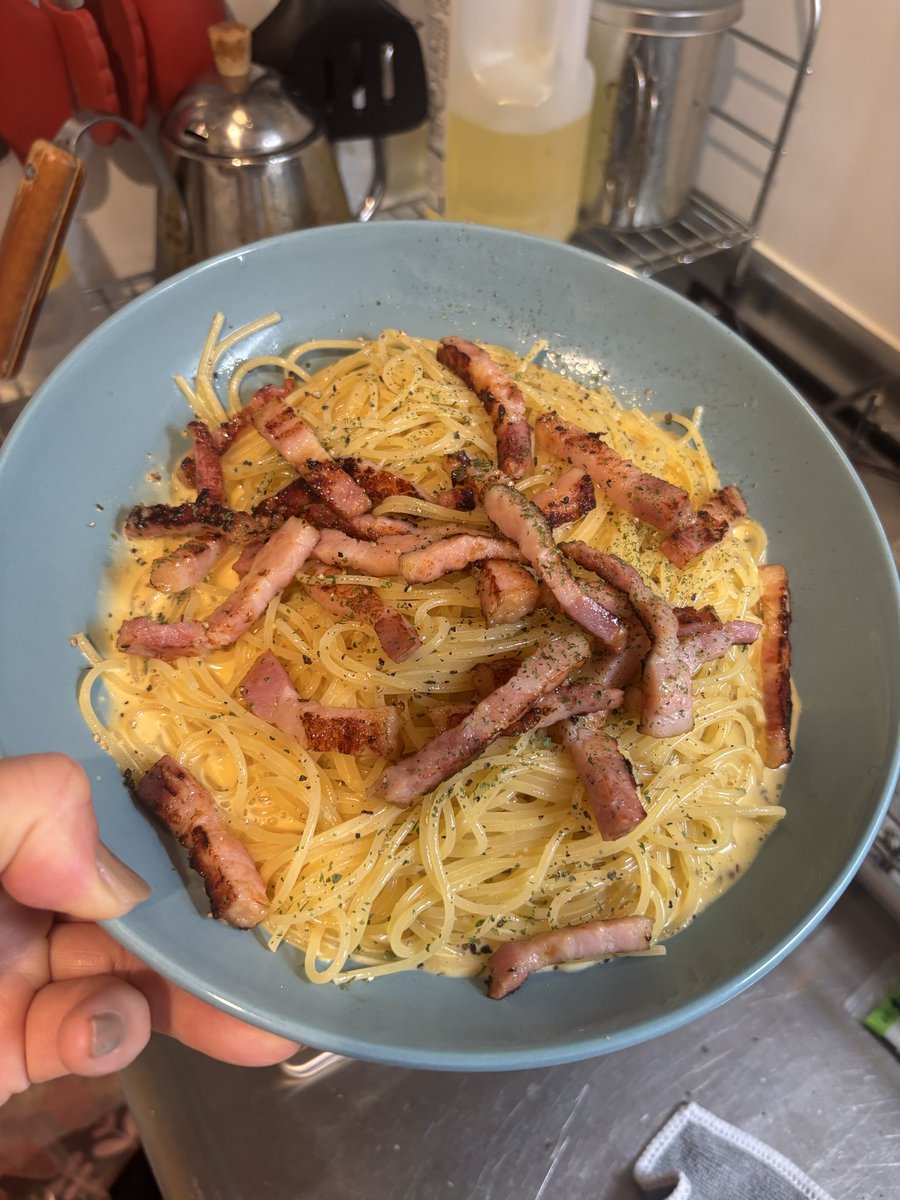 #カルボナーラ

お店のカルボナーラは食べれないんです。
自分が作ったのが好き。
私の頭の中のレシピ🎵