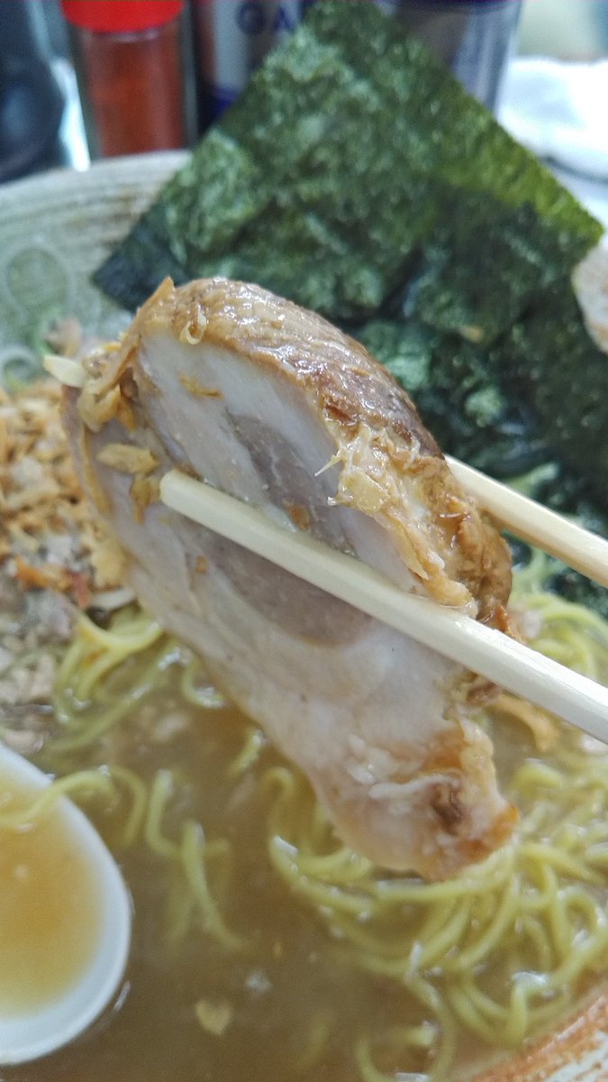覆麺智@神保町
神田ｦﾁﾞｻﾝの日

ノドグロ出汁濃縮ジュレ冷やしまぜそば
気持ち愛情盛り🙄感謝です😭

久々に冷まぜにありつく😚
外は🌂小雨の生憎の天気🙃
寒くはなく丁度良い塩梅
うまー😋
昨日の😎🍜用事で行けず、名残を存分に堪能
割で完成ですわい🤤ｹﾞﾌﾞｰ

🙏ごちそうさまでしたm(_ _)m