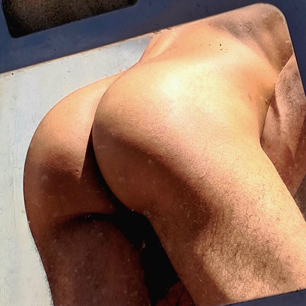 shimurashi's tweet photo. Eai rapazes? Oque acharam? 🍑☀️

#sexogay #gayporn #nude #naked #gaysex #cum #cumshot #nakedmen #nudemen #dotado #bigdick #bigcock #hotboys #lgbt #piroca #brotheragem #pelado #porno #pauduro #shorts  #exibicionista #perv #porno #magro #magrinhos #bignaked #dotado #BUNDAAWARDSㅤ https://t.co/VUahxlMTDK