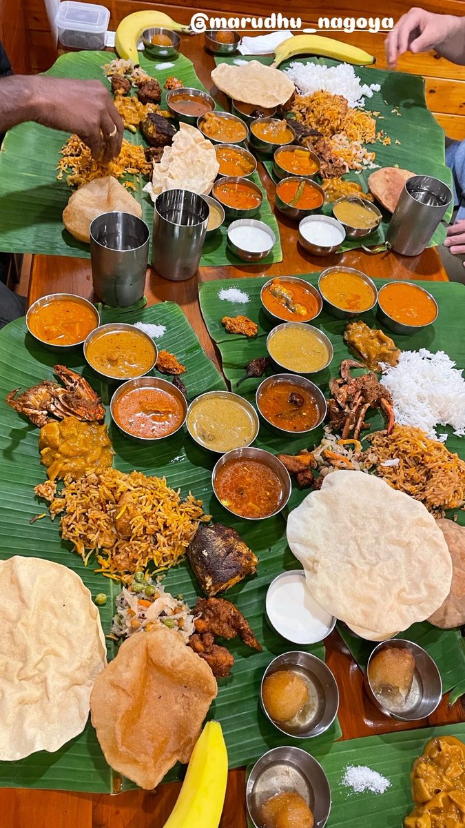 昨日10/18(土)
尾頭橋MarudhuさんのDiwali Special Banana Leaf Mealsに行って来ました！✨
全部美味しかったんだけど
なかなか食べられない、マトンのホルモンとか、蟹のマサラフライとか、モールミラガイとかワクワク🥰勿論ビリヤニも。
食べきれなくて大変でした😆
Ellame Romba Nalla Irukku🙏