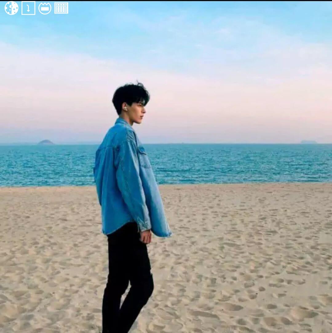 Life turns out unexpected when the sun is setting.🚶🤵