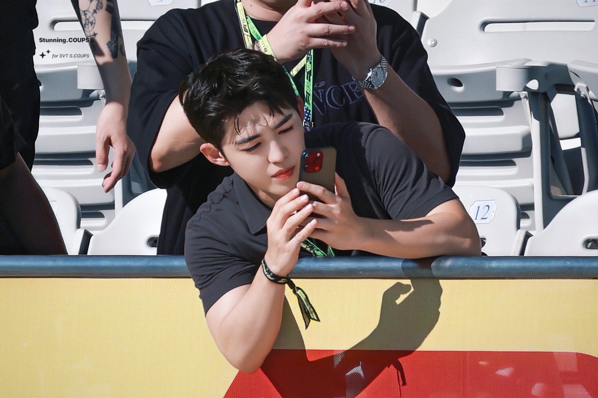 Hanniehaeee tweet media