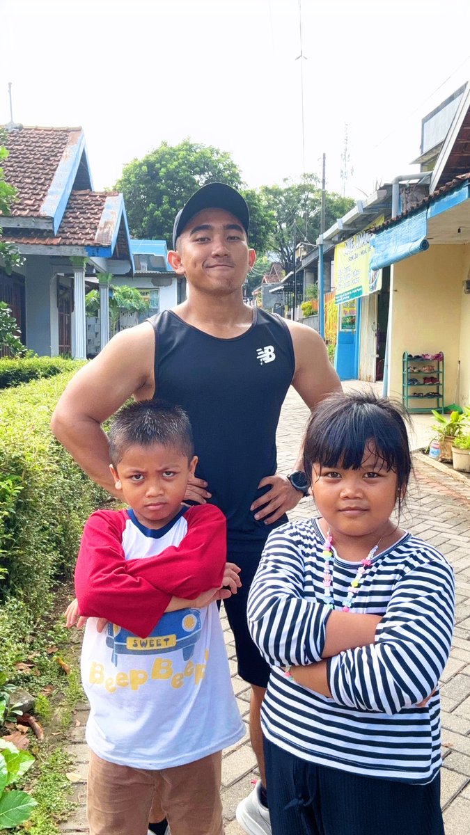 Olahraga pagi bareng bocil di weekend.