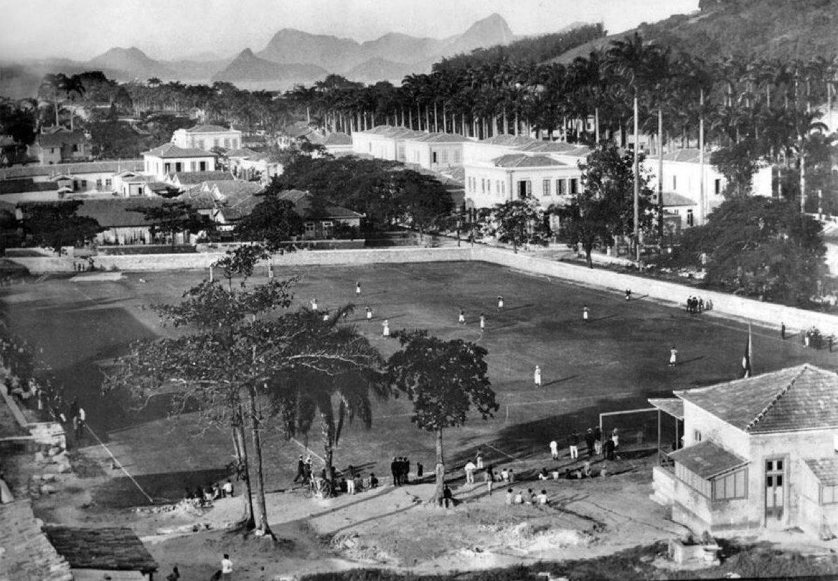 futnostalgico's tweet photo. Há exatos 123 anos:

Fluminense fez seu primeiro jogo oficial, em 1902, vencendo o Rio Football Club por 8 a 0 no campo da Rua Paysandu.

Nostálgico! https://t.co/TENMkqBGBv