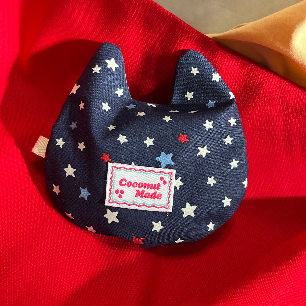 사실 저 오늘 생일이에요 여러분!! 

축하 받고 싶으니까... (ღˇ◡ˇ*)♡

#RT 한 분께 재봉템 하나 만들어서 보내드립니다!!!!