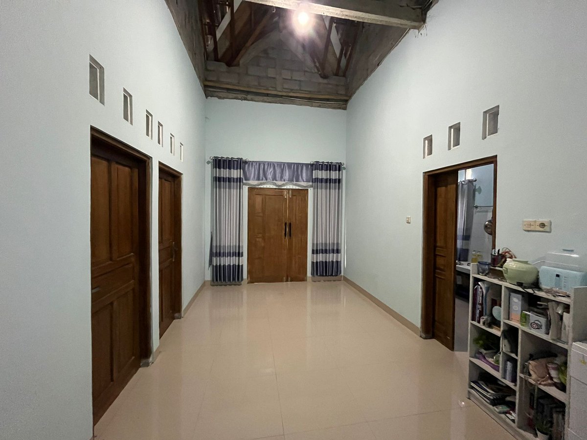 Go_JaeFa's tweet photo. Oper Kontrak Rumah Nyaman Baru Jadi Belakang SKE – Jalan Magelang Jogja
✨ Sisa 6 bulan (Nov 2025 – Apr 2026)
💸 Harga oper: Rp 8.000.000 (kosongan)
Dekat banget ke:
•UGM (5–10 menit)
•UMY (10–15 menit)
•UTY (1 menit)
•JCM &amp; supermarket indomaret, alfamart, progo mart https://t.co/OAGRa4N5OO