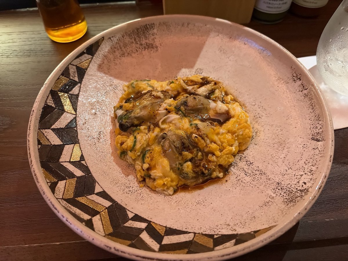 あき。さんのお店のカキカラ‼︎<a href="/Kakikara182/">カキカラ!!</a> に行ってきました！！
ずっと食べに行きたいと思ってた牡蠣を食べられた！めっちゃ美味しかった😚
干し牡蠣も買えて満足！！
楽しく食べてお酒を飲んだ！また来ます🙇