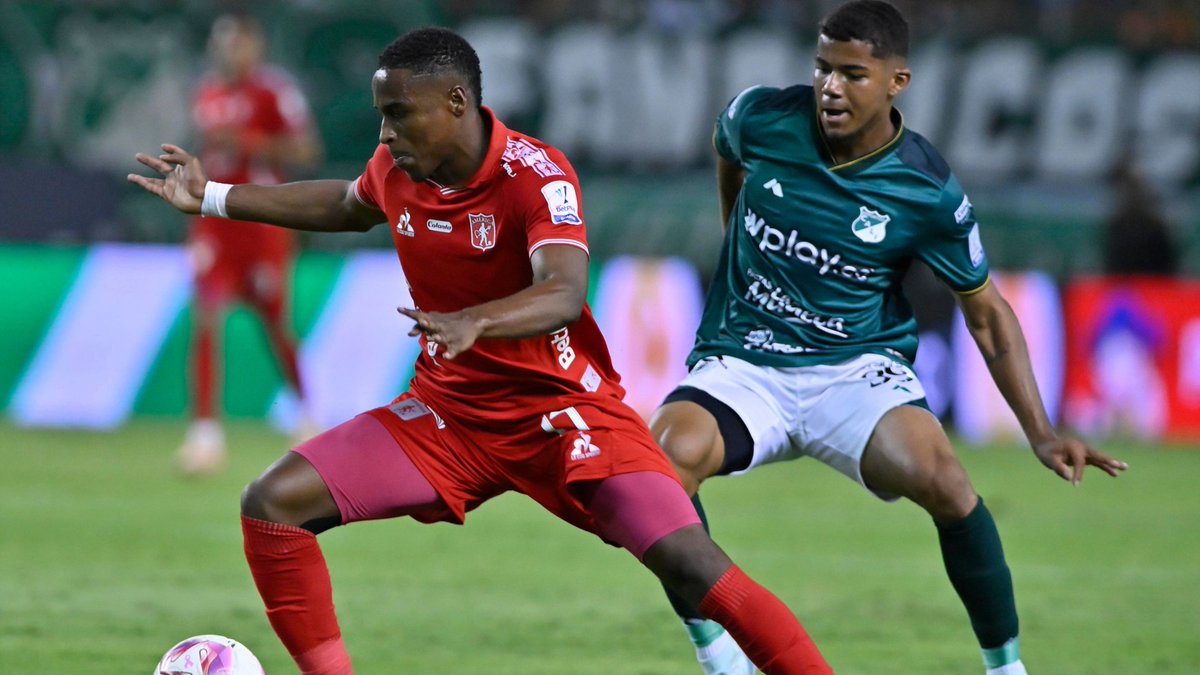 Fecha 16
#Liga 🇨🇴
<a href="/AsoDeporCali/">⭐️⭐️ REGALITÁ ⭐️⭐️</a> 0
🆚
<a href="/AmericadeCali/">América de Cali</a> 2
⚽ Cristian Barrios 
⚽ Josen Escobar 
➡️ Asistencia 26741 Espectadores 
#DeportesSinTapujos
