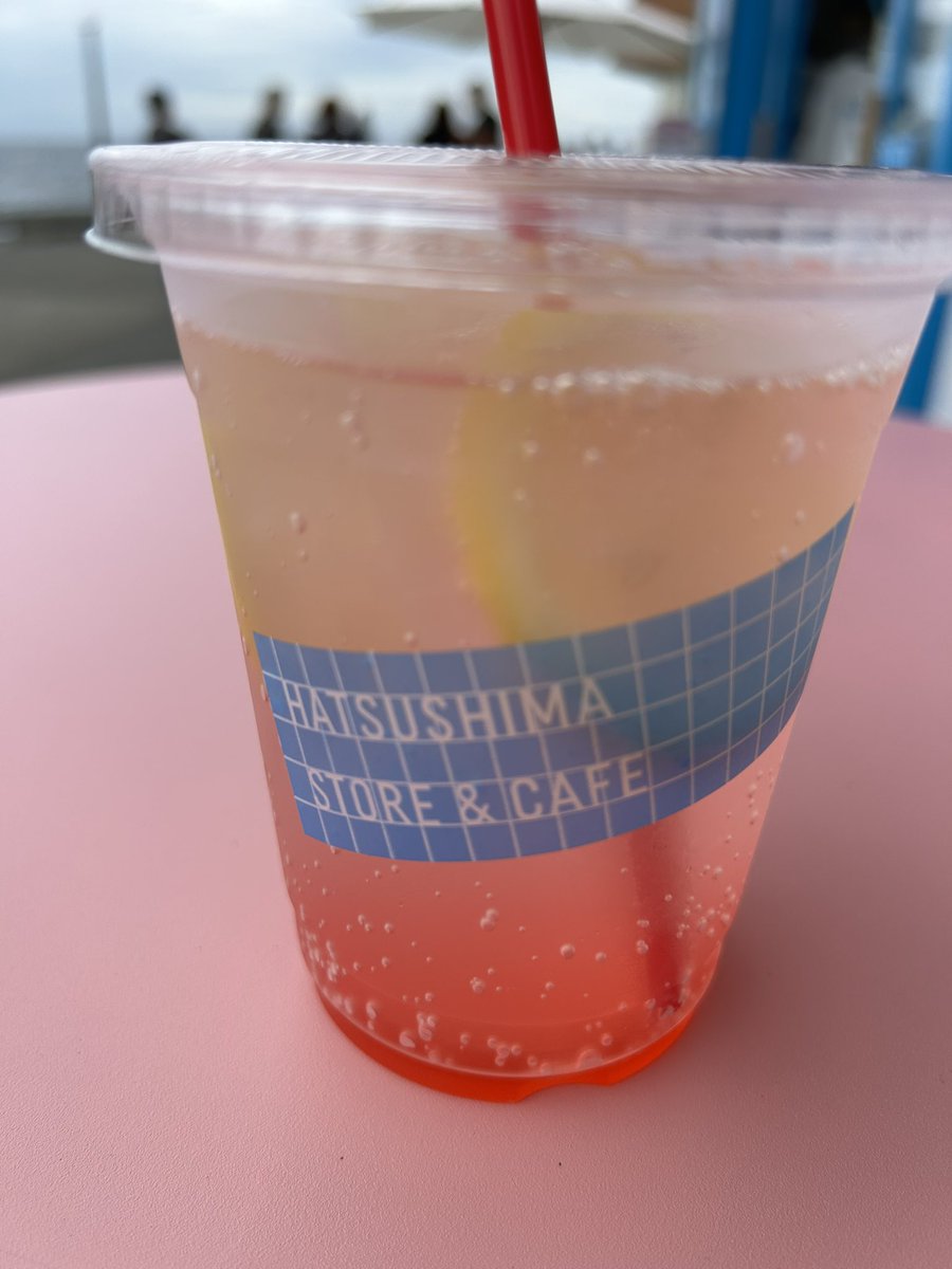 pipi0925_cod's tweet image. 初島行ってぴーの大好きなレモンが巨大のあってテンション上がった〜♡♡♡さよなら檸檬😭今度は広島レモンだな♡来年絶対に行くー!!♡♡