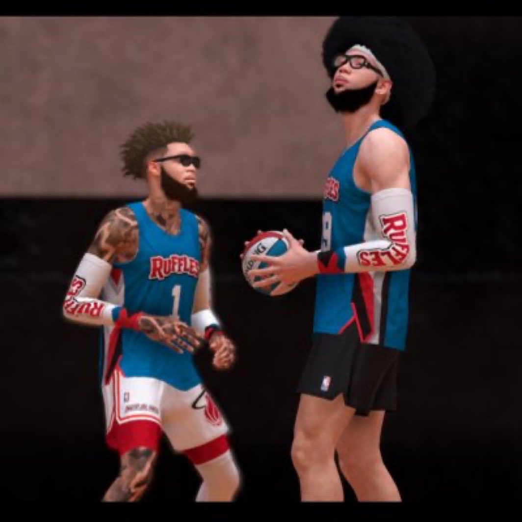 RyanKhris_'s tweet photo. My Brotha 4L to another one twin enjoy it @Horurs https://t.co/G7xr2bQRBu