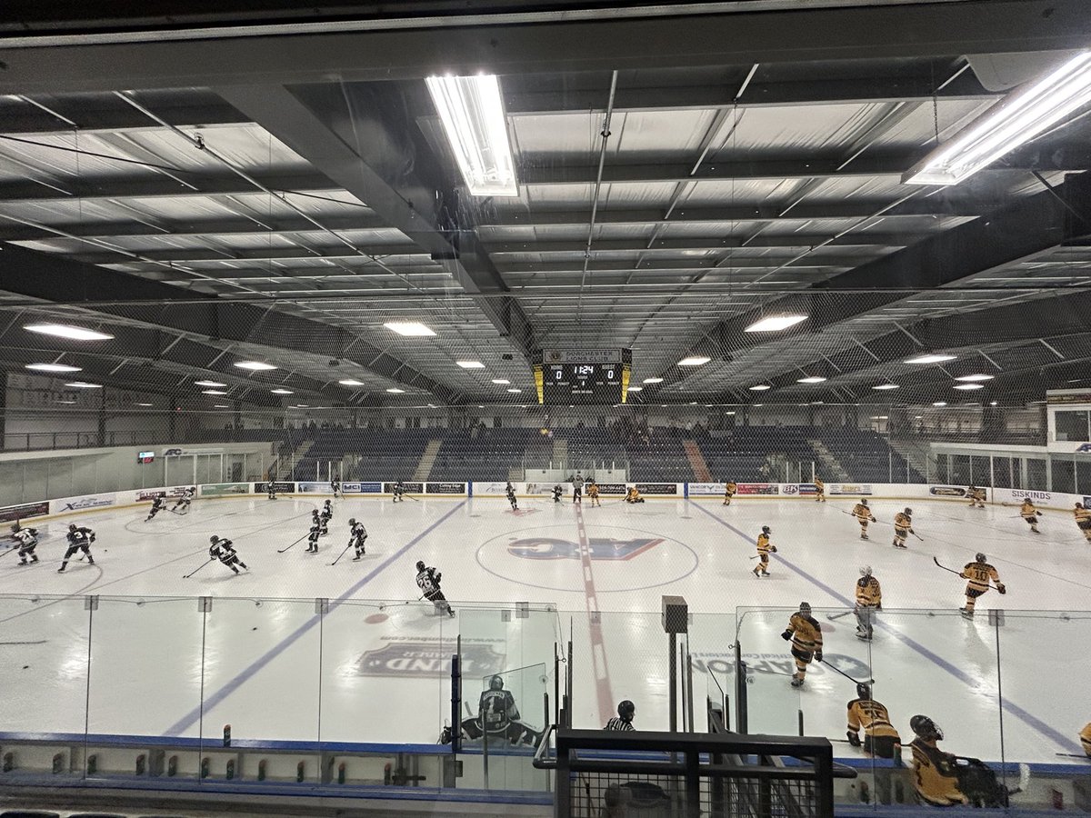 Warmups underway at the Flight Exec Centre for tonight’s game as The Dolphins take on the <a href="/tavistockbraves/">Tavistock Braves</a> . Come join us for some great Saturday night hometown hockey!
<a href="/PJHLOntario/">PJHL</a> <a href="/PJHL_Doherty/">PJHL DohertyDivision</a>