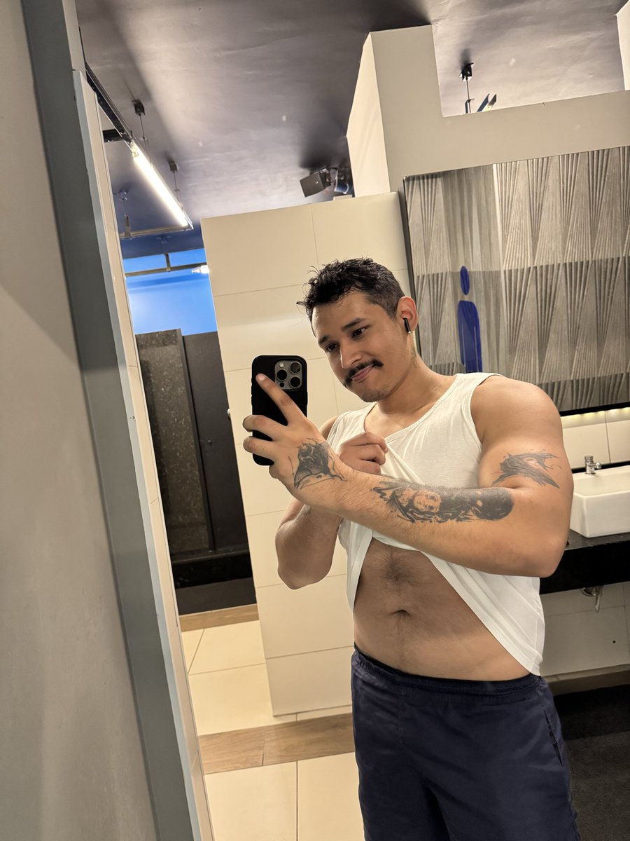 Davis2cast's tweet image. Barrigudinho