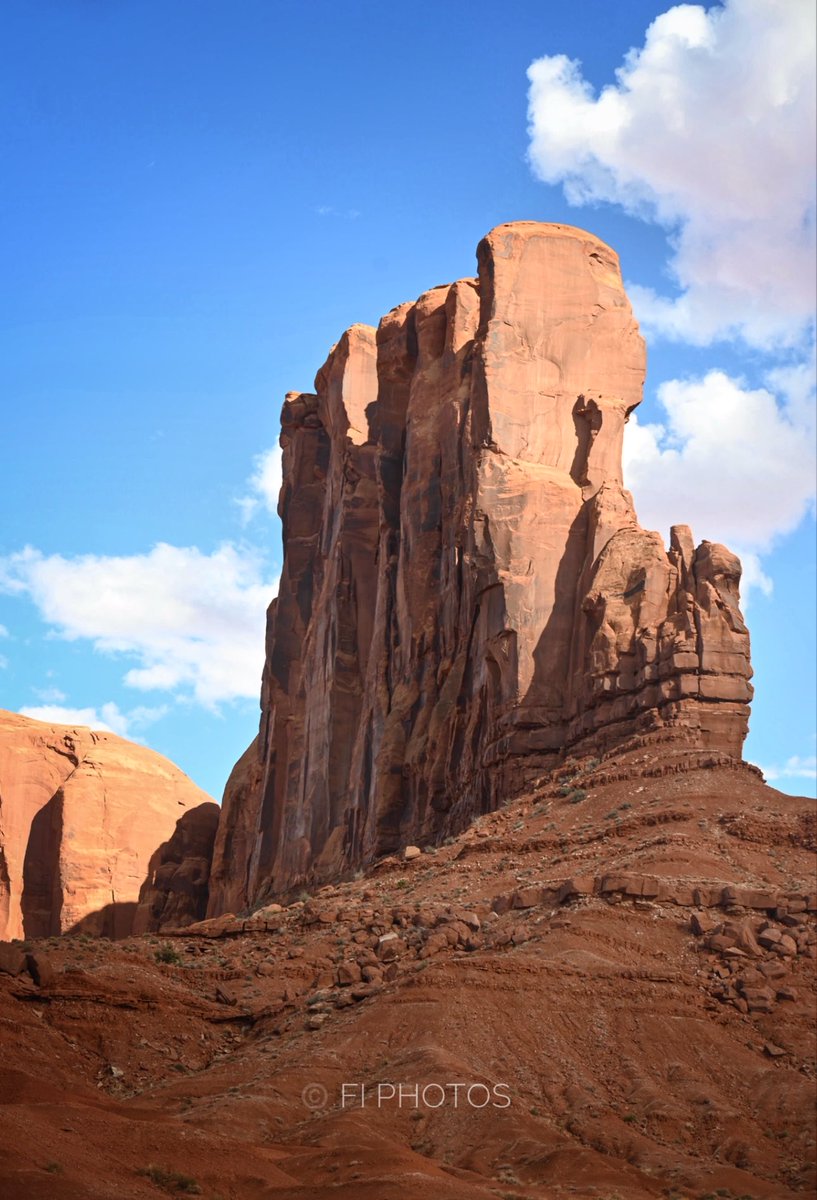 Monument Valley paradise©️ Fi Photos. In the Dineh Bekeyeh valley #Arizon #Utah - an amazing place to experience.
📸